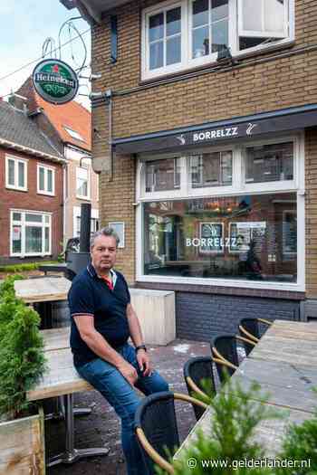 Ook eetcafé Borrelzz in Huissen mag weer open: ‘Wel een beetje bang voor toepassen nieuwe regels’