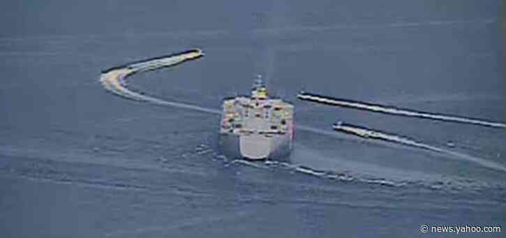 Exclusive: In veiled warning to Iran, U.S. tells Gulf mariners to stay clear of its warships