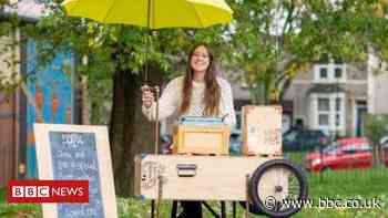 Lockdown poetry parties 'bring families closer'