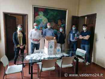 L'Isis Valdarno consegna al Comune di Cavriglia le mascherine e il gel realizzati dagli studenti - Valdarno24