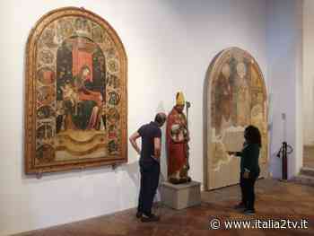 Primo visitatore anche al museo di Teggiano. Ambienti sanificati con l'aiuto del restauratore - Italia2TV