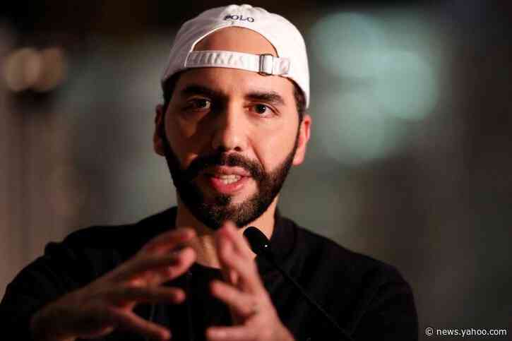 El Salvador's president extends lockdown, crimping law allowing restart of economy