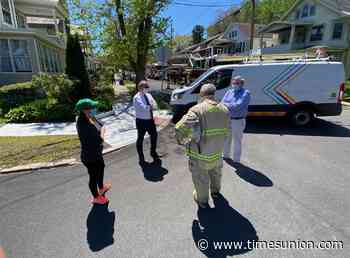 Man's body found after explosions, fire in Schenectady home