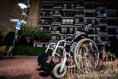 Kringloopwinkel verkoopt per ongeluk rolstoel van tachtiger die spullen komt afleveren