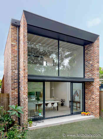 Brick Aperture House / Kreis Grennan Architecture - ArchDaily