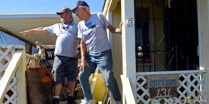 John Fedro quit his job and got involved in real estate with barely any money. He breaks down his low-cost approach to mobile-home investing, which allows him to live comfortably on passive income.