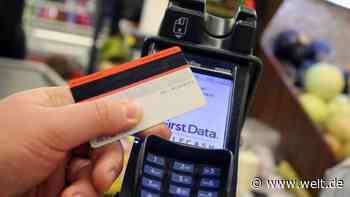 Fast jedes zweite Kreditinstitut nimmt Gebühren – pro Kartenzahlung
