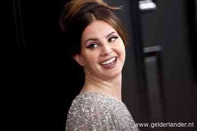 Lana del Rey haalt hard uit: ‘Als Beyoncé over seks zingt, mag ik dan over échte relaties zingen?’