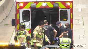 Houston ISD police officer recovering after crash near downtown