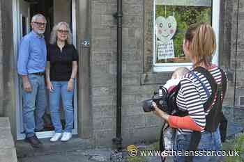 Photographer snaps more than 100 lockdown families on the doorstep - St Helens Star
