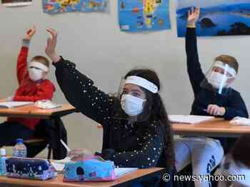 What the CDC guidelines for reopening schools recommend, including mask wearing and closing playgrounds