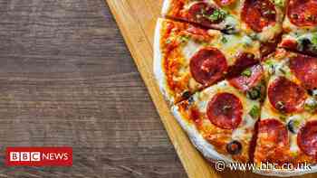 Man makes money buying his own pizza on DoorDash app