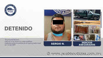 En Zinacatepec, Fiscalía detuvo a un hombre con arma y droga - Puebla Noticias