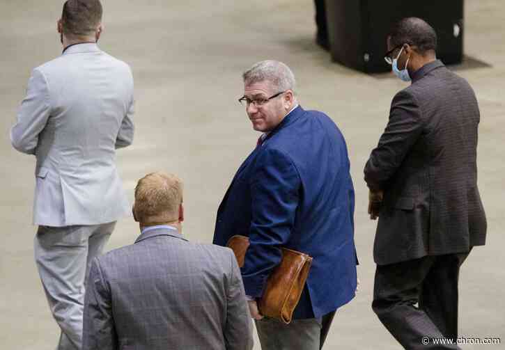 GOP lawmaker kicked out of Illinois legislative session over refusal to wear mask