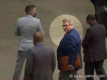 Coronavirus: Republican lawmaker kicked out of Illinois House session for refusing to wear mask