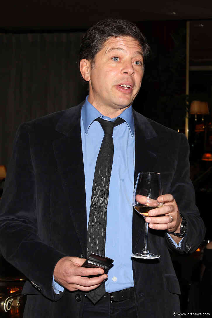 Gallerist Adam Lindemann Is Suing Real Estate Mogul Aby Rosen, and More: Morning Links from May 22, 2020