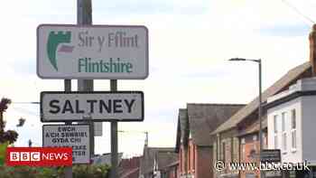 Coronavirus: Local trips over border into Wales 'still allowed' - BBC News