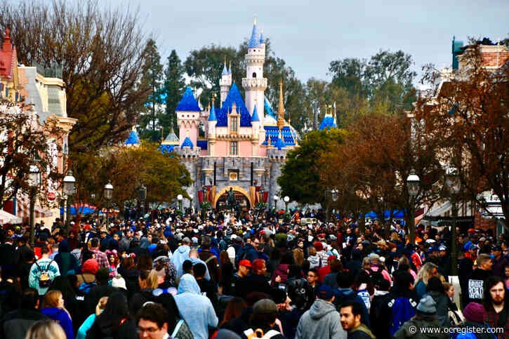 What an attendance cap could mean for crowded Disney parks in the coronavirus era