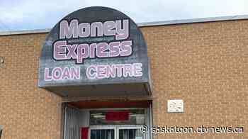 Man allegedly snatches box of rings from Saskatoon pawnshop jewelry case while wielding machete - CTV News