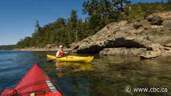 Could a 4-day work week boost B.C.'s COVID-plagued economy by spurring more travel?