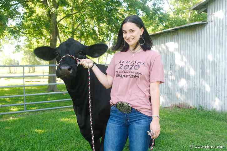 Friendswood High FFA student recounts tough, special senior year
