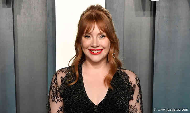 Bryce Dallas Howard Graduates from NYU, 21 Years After Enrolling