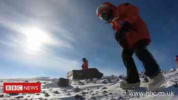 How to find a meteorite in Antarctica