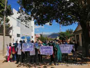 Movilizados en Mairana exigen a Salud dar los nombres de los pacientes con COVID-19 para expulsarlos - La Razón (Bolivia)