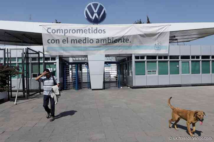 Key Mexican state for German automakers hits brakes on restart