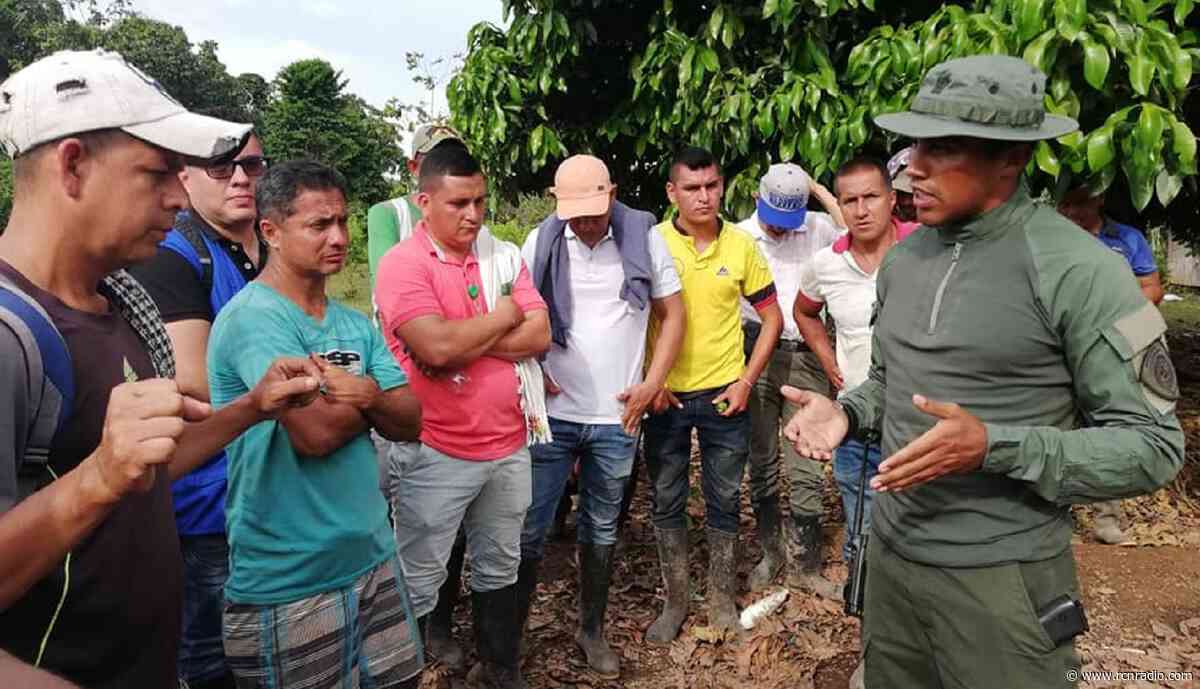 Campesinos retienen a cuatro policías en zona rural de Puerto Asís - RCN Radio