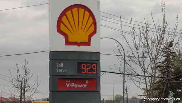 Gas prices in Calgary and Edmonton hover around 90 cents per litre