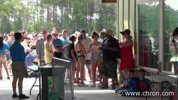 Crowds descend upon Texas waterpark on Memorial Day weekend