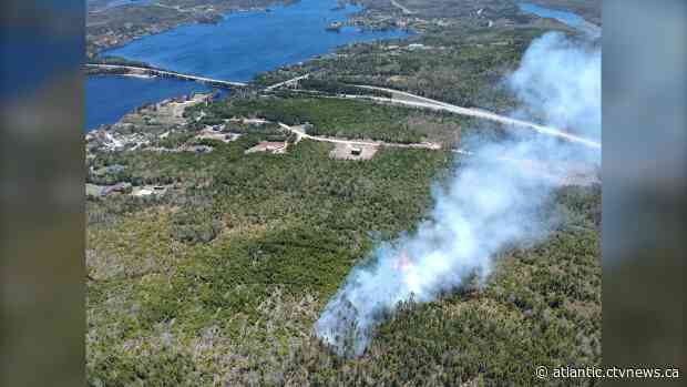 Forest fire forces evacuation of 1,000 people, closes highway in N.S.