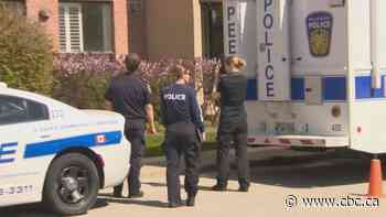 Man in his 20s found dead in Mississauga apartment