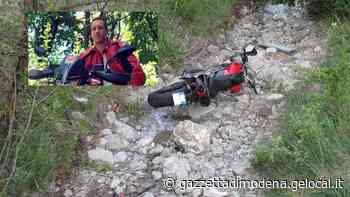 Serramazzoni Sbanda e precipita in moto: muore 21enne - La Gazzetta di Modena