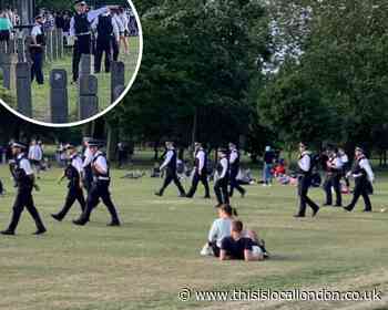 Pictures: Police break up large crowds in Wandsworth Common