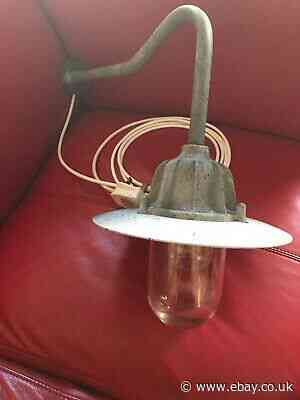 VINTAGE COUGHTRIE SW10 INDUSTRIAL SWAN NECK LIGHT LAMP SHADE REFLECTOR