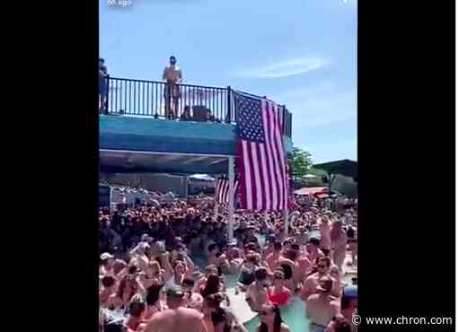 Crowds pack venues in Missouri's Lake of the Ozarks, ignoring social distancing