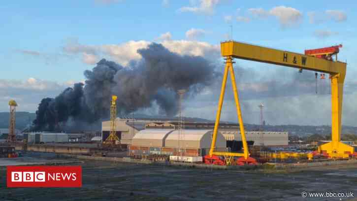Bombardier: Firefighters tackle huge blaze at Belfast docks - BBC News