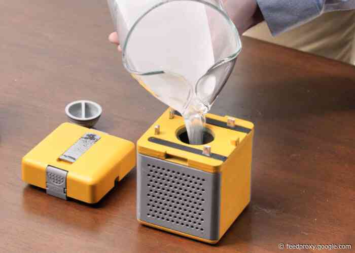 Amazing HydraCell water activated battery pack