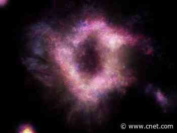 Extremely rare 'ring of fire' galaxy discovered in the early universe     - CNET