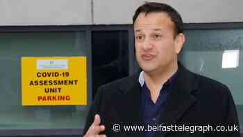 Leo Varadkar has picnic with friends despite senior official discouraging public from doing so last week