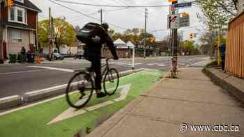 Toronto to vote on 25 km cycling network expansion, including lanes on Bloor and Avenue