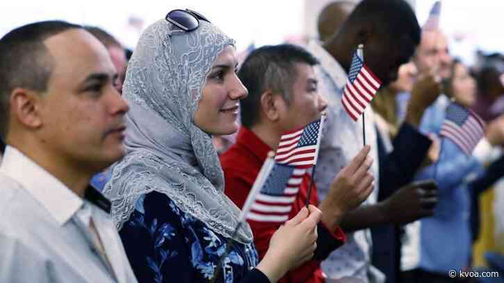 Thousands of immigrants wait to take US citizenship oath amid virus delays