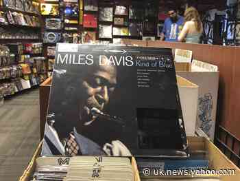 Jimmy Cobb, &#39;Kind of Blue&#39; drummer for Miles Davis, dies