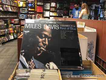 Jimmy Cobb, 'Kind of Blue' Drummer for Miles Davis, Dies