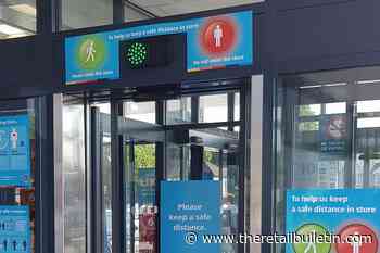 Aldi implements traffic light system for store access