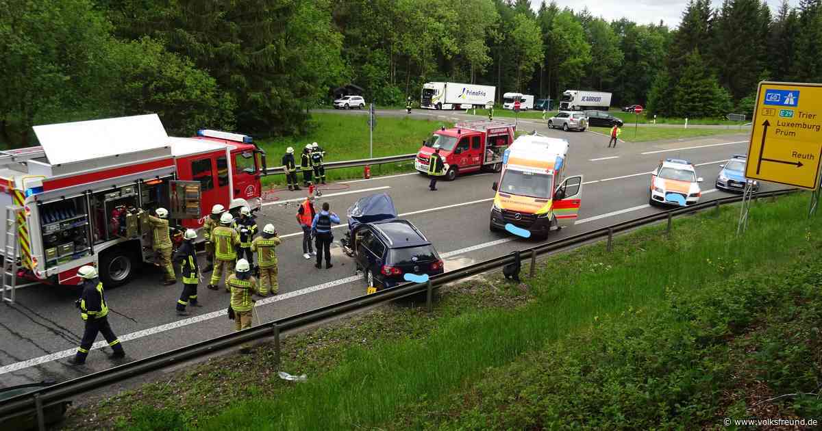 Schwerverletzter und hoher Sachschaden nach Unfall auf B 51 nahe Stadtkyll - Trierischer Volksfreund