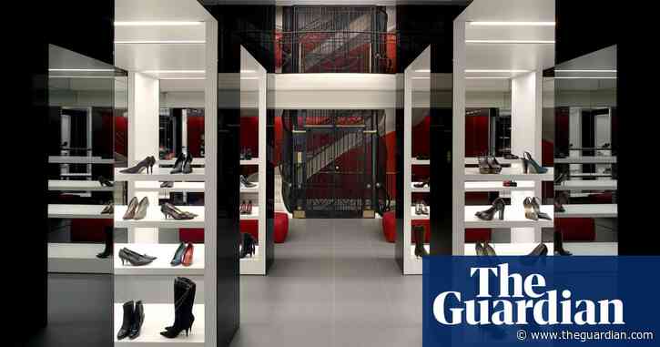 No changing rooms: what to expect when non-essential UK shops reopen