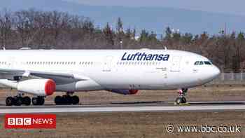 Coronavirus: Lufthansa agrees €9bn rescue deal with Germany